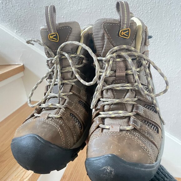Keen Womens Voyageur mid hiking shoes size 8 ( like new) - Picture 10 of 13